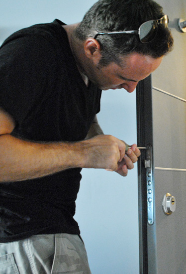 Phoenix Commercial & Business Locksmith Services 1 John, Business Locksmith