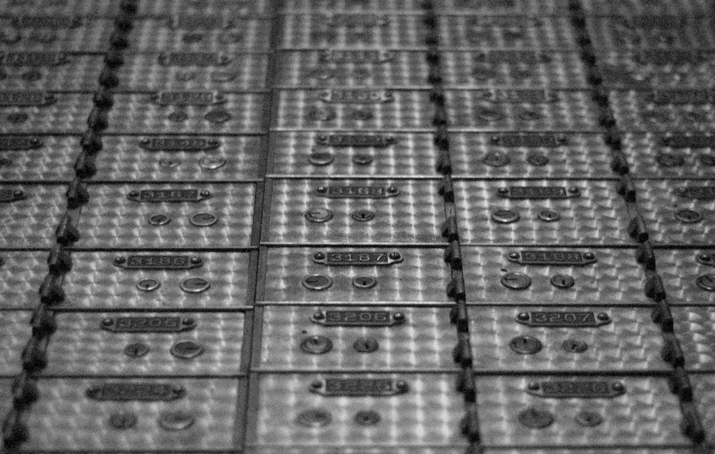 safe_deposit_boxes